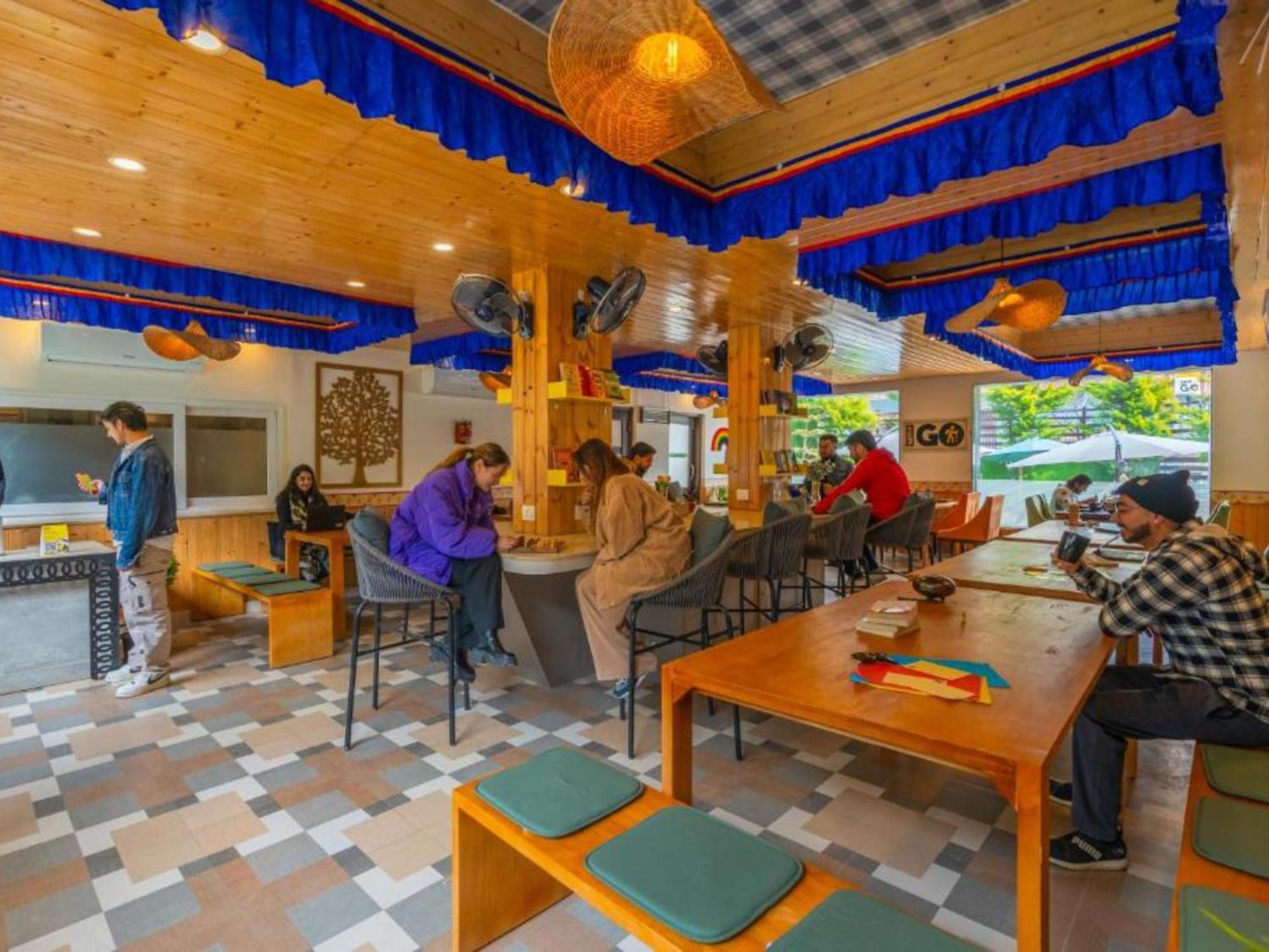 The Hosteller Mcleodganj, Bhagsu McLeod Ganj Exteriör bild