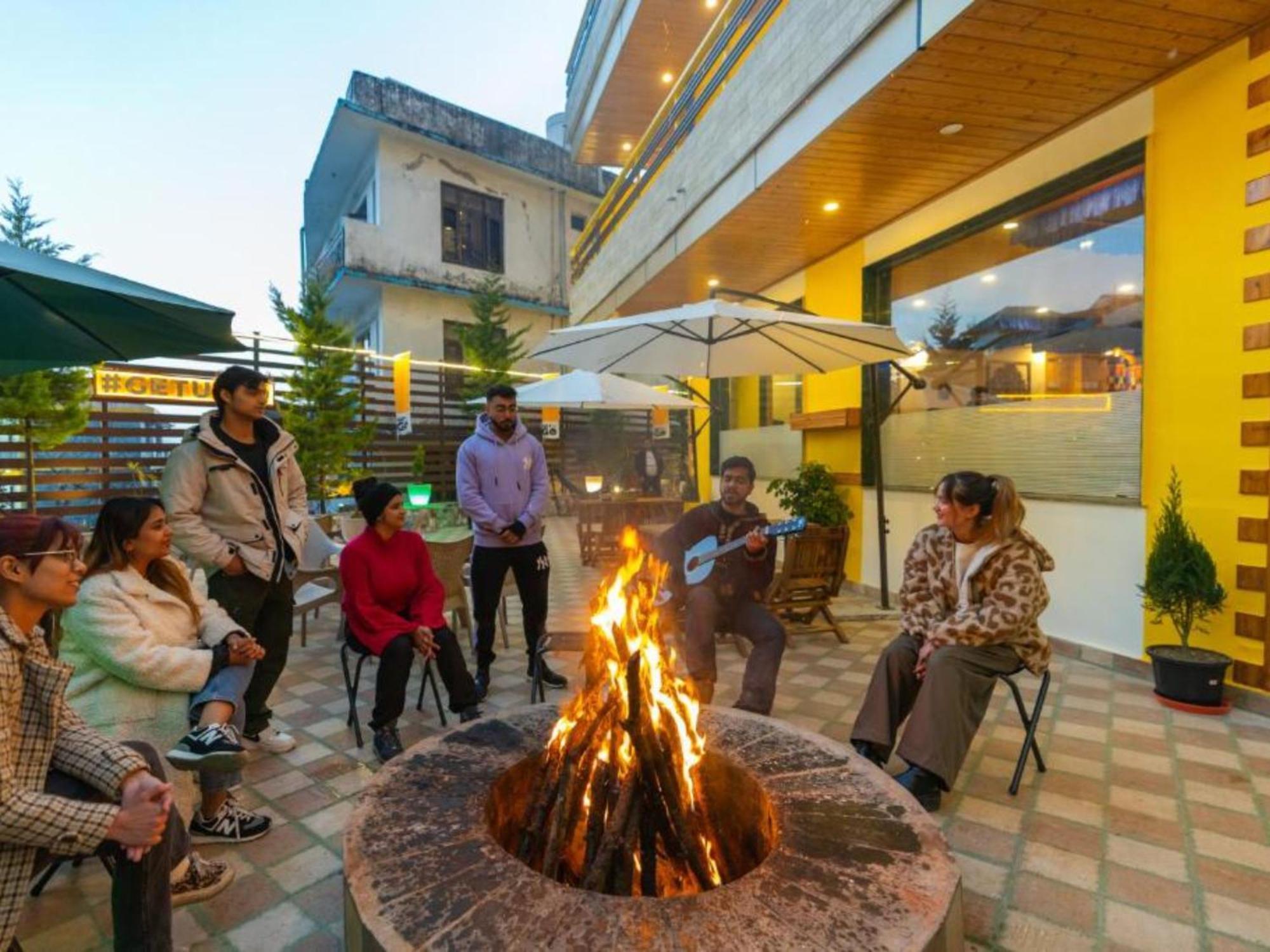 The Hosteller Mcleodganj, Bhagsu McLeod Ganj Exteriör bild